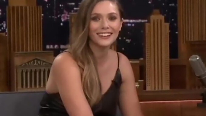 Kecantikan Menakjubkan Elizabeth Olsen Dalam Video Yang Membara.