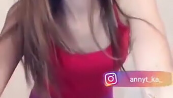 Mira El Seductor Desempeño De Abby En Las Plataformas Bigo Y Live Me A 60fps