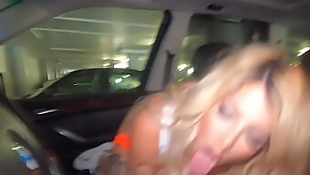 Tattooed Latina Hooters Waitress Gives Oral Sex In Car For Big Tip