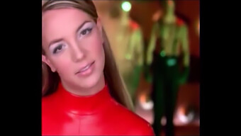 Sensuele Video Met De Iconische Liedjes Van Britney Spears