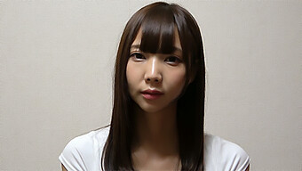 Miu Akemi'S Profile Unveiled With Bouncing Japanese Derriere In Apartment Setting